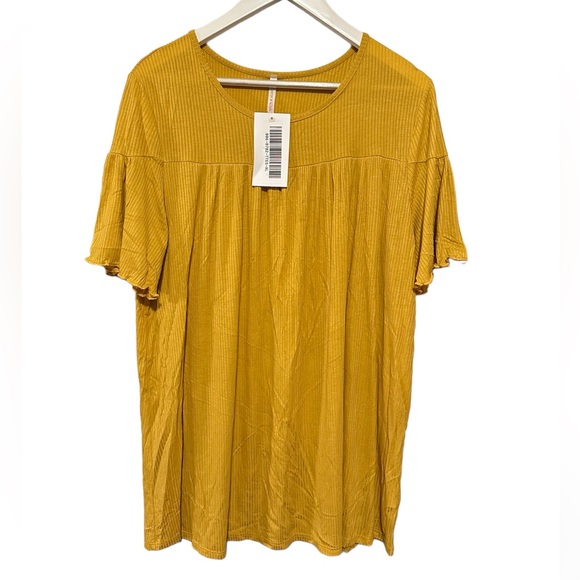Size XL Mustard Yellow Filly Flair Top. Frilled Sleeves - Picture 1 of 4